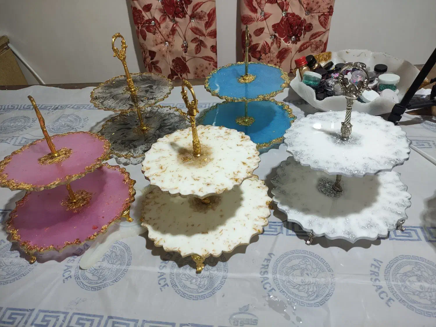 شیرینی خوری دوطبقه رزین،حراج فقط دونه 480هزار|ظروف سرو و پذیرایی|نورآباد, |دیوار