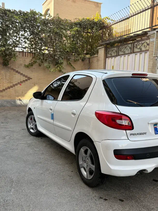 پژو۲۰۷i|خودرو سواری و وانت|گلپایگان, |دیوار