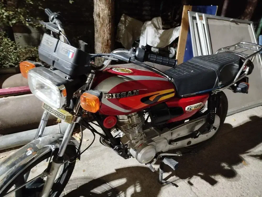 موتور ۱۲۵|موتورسیکلت|سیدان, |دیوار