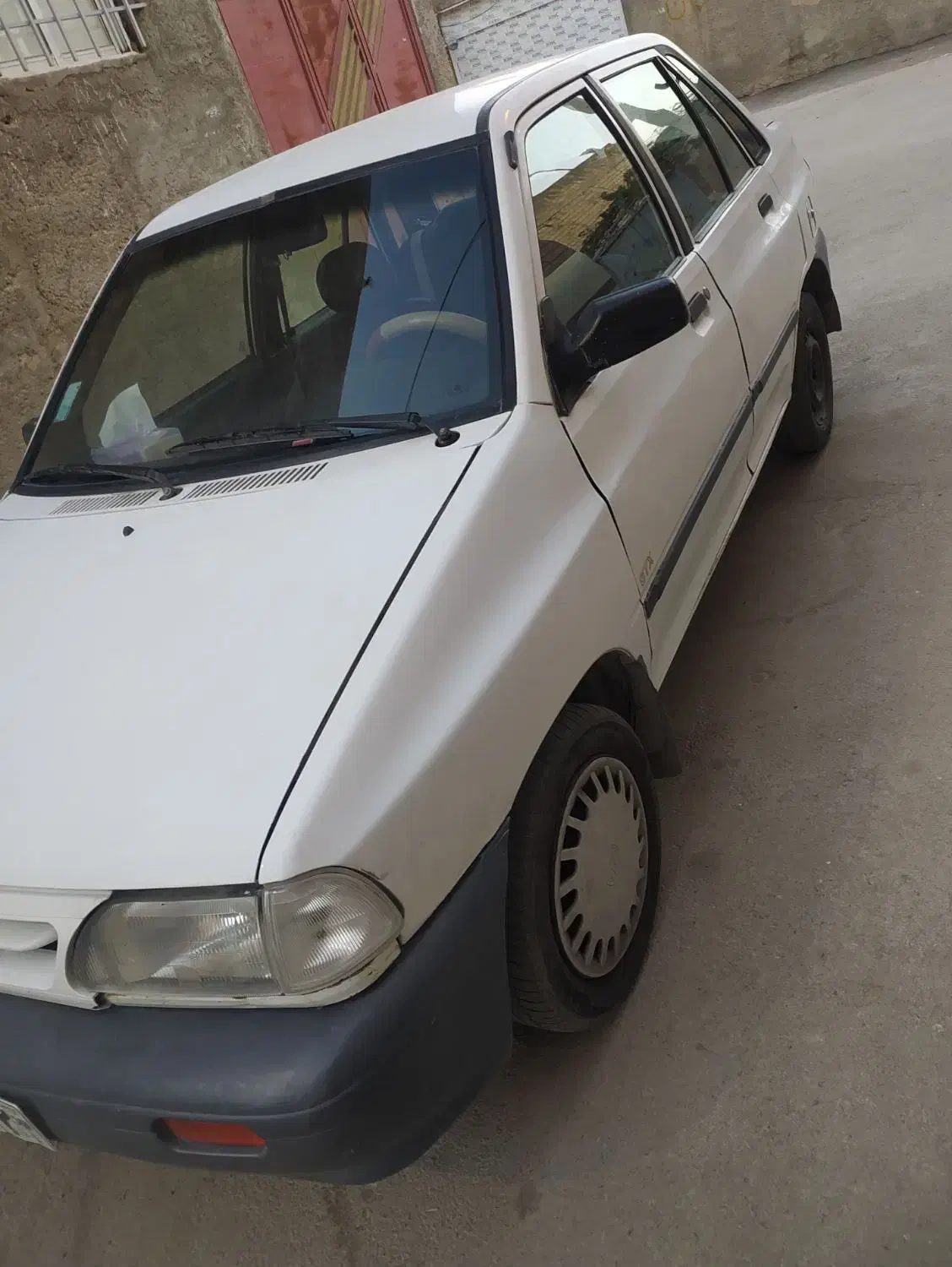 پراید مدل ۸۲|خودرو سواری و وانت|ابریشم, |دیوار