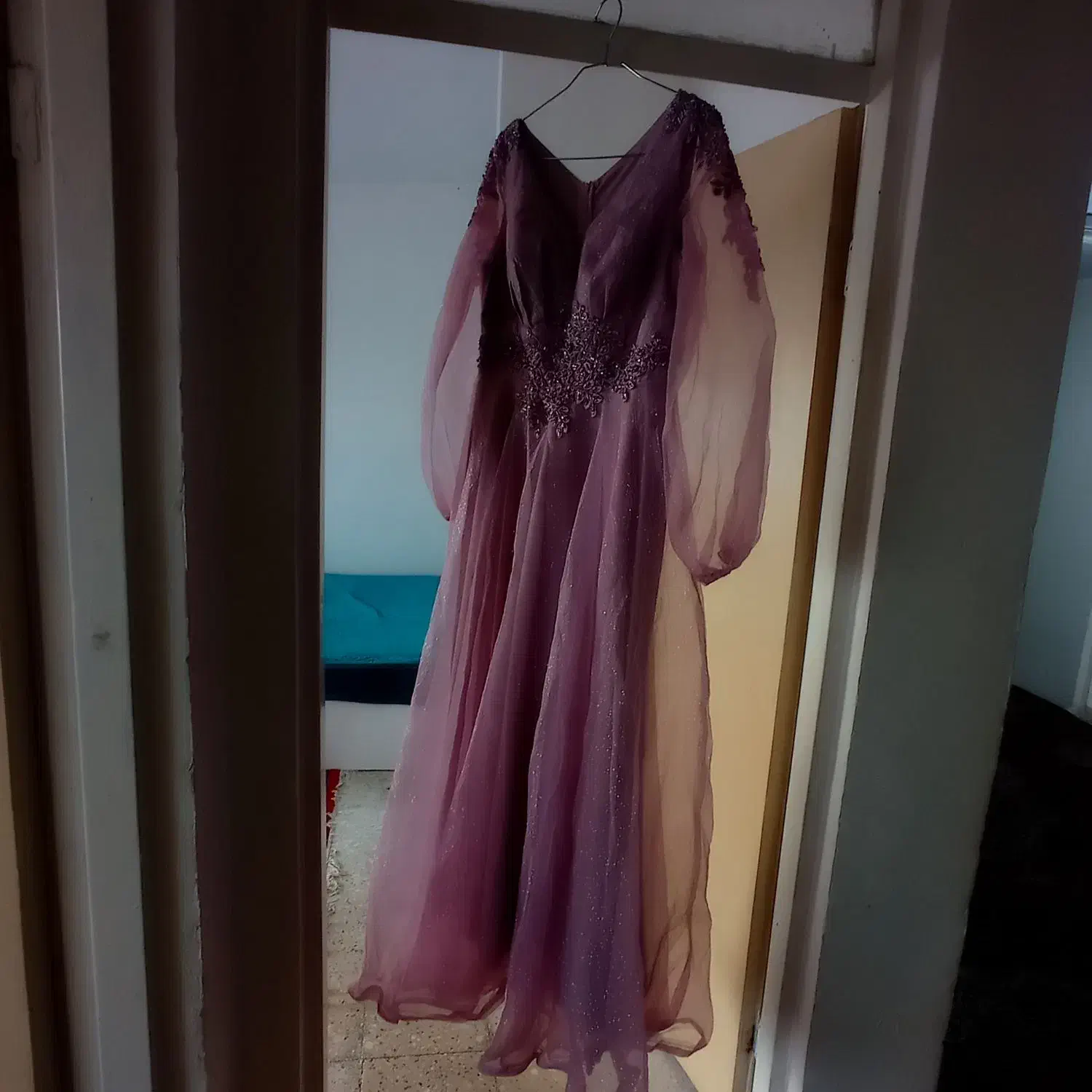 لباس مجلسی|لباس|بروجرد, |دیوار