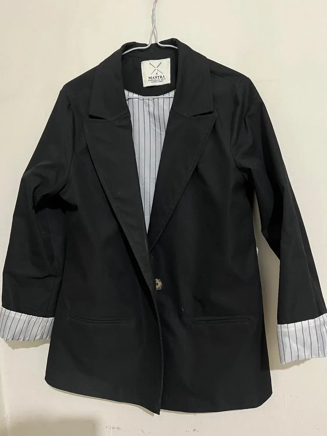 کت نو|لباس|تبریز, |دیوار