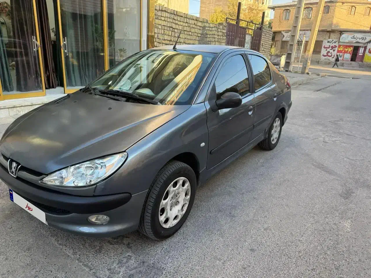 پژو۲۰۶ صندوقدار موتور TU5|خودرو سواری و وانت|الیگودرز, |دیوار