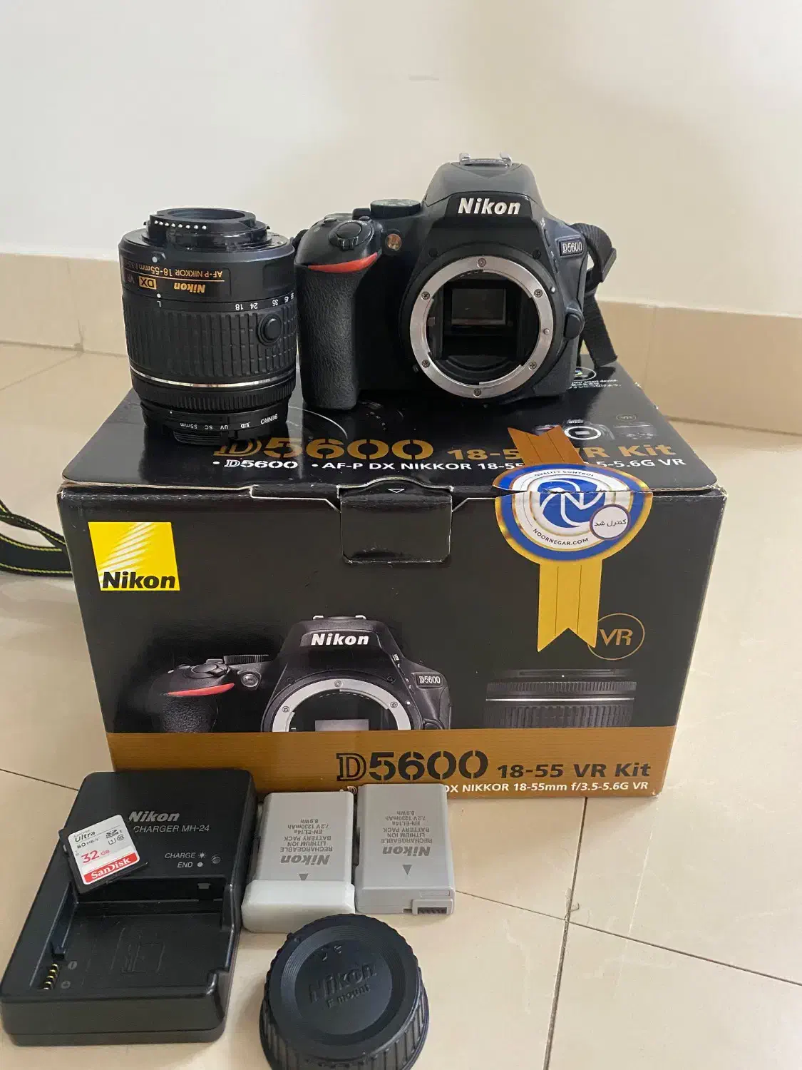 دوربین نیکونD5600 18-55mmبا لنز 18-300 ولنز ۵۰|دوربین عکاسی و فیلم‌برداری|تهران, شهرک امام خمینی|دیوار