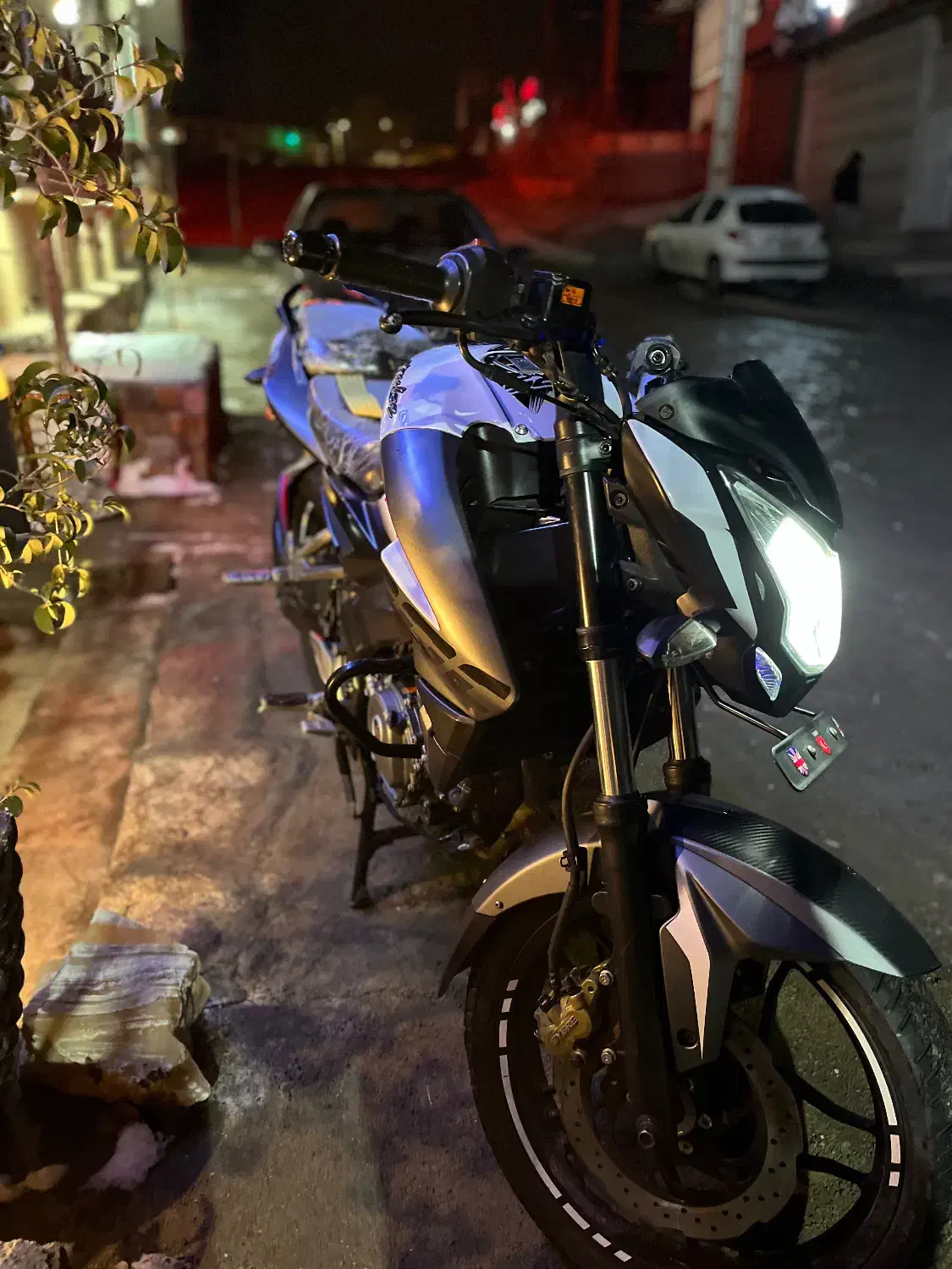 Ns 200|موتورسیکلت|دماوند, دماوند|دیوار