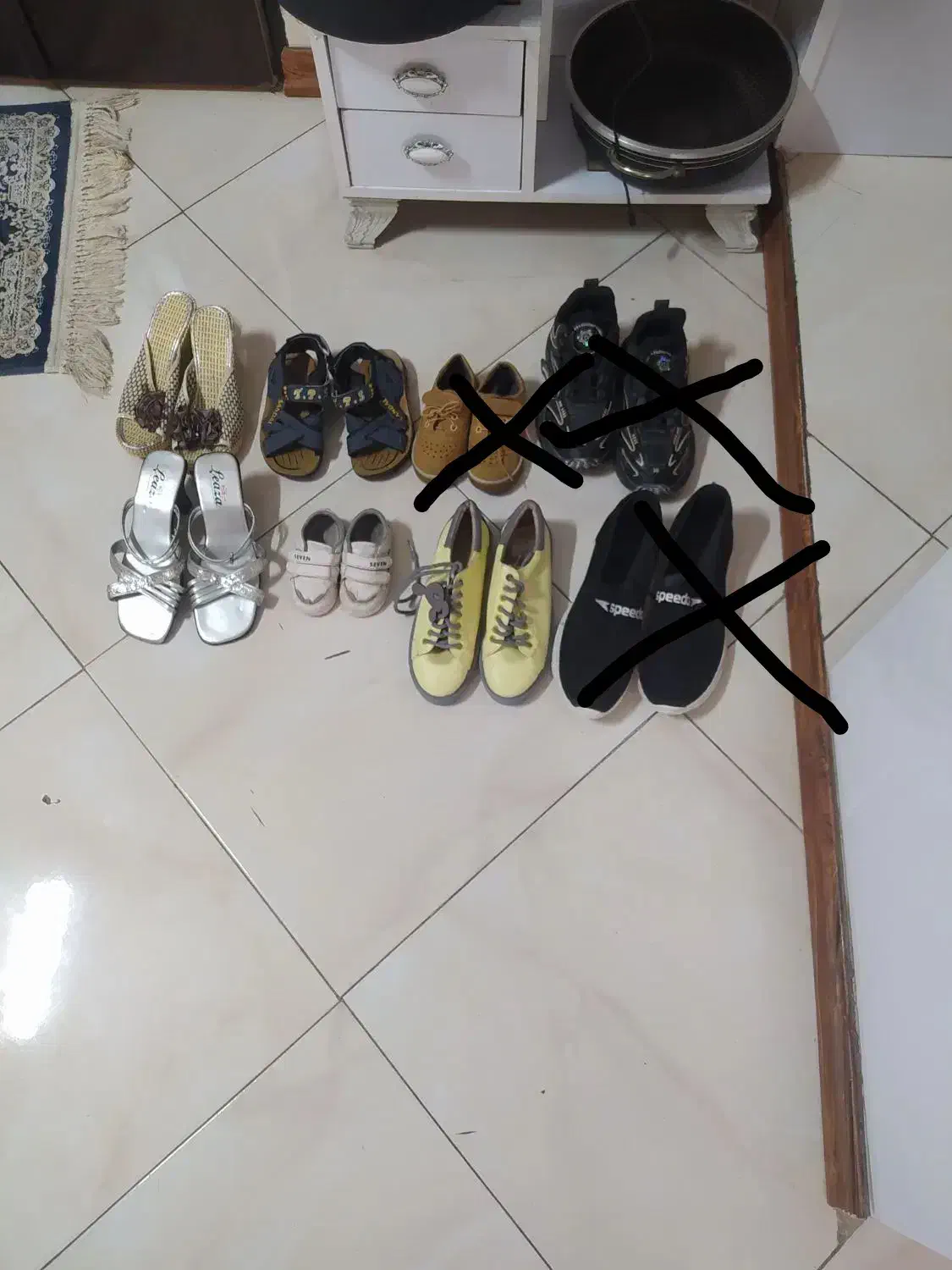 کفش|کیف، کفش، کمربند|مشهد, کوی سیدی|دیوار