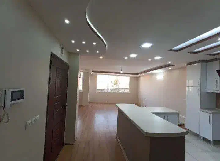 آپارتمان تک واحدی دوطرف نور ۱۲۰ متر خیابان گلستان|اجارهٔ آپارتمان|اصفهان, رحیمآباد|دیوار