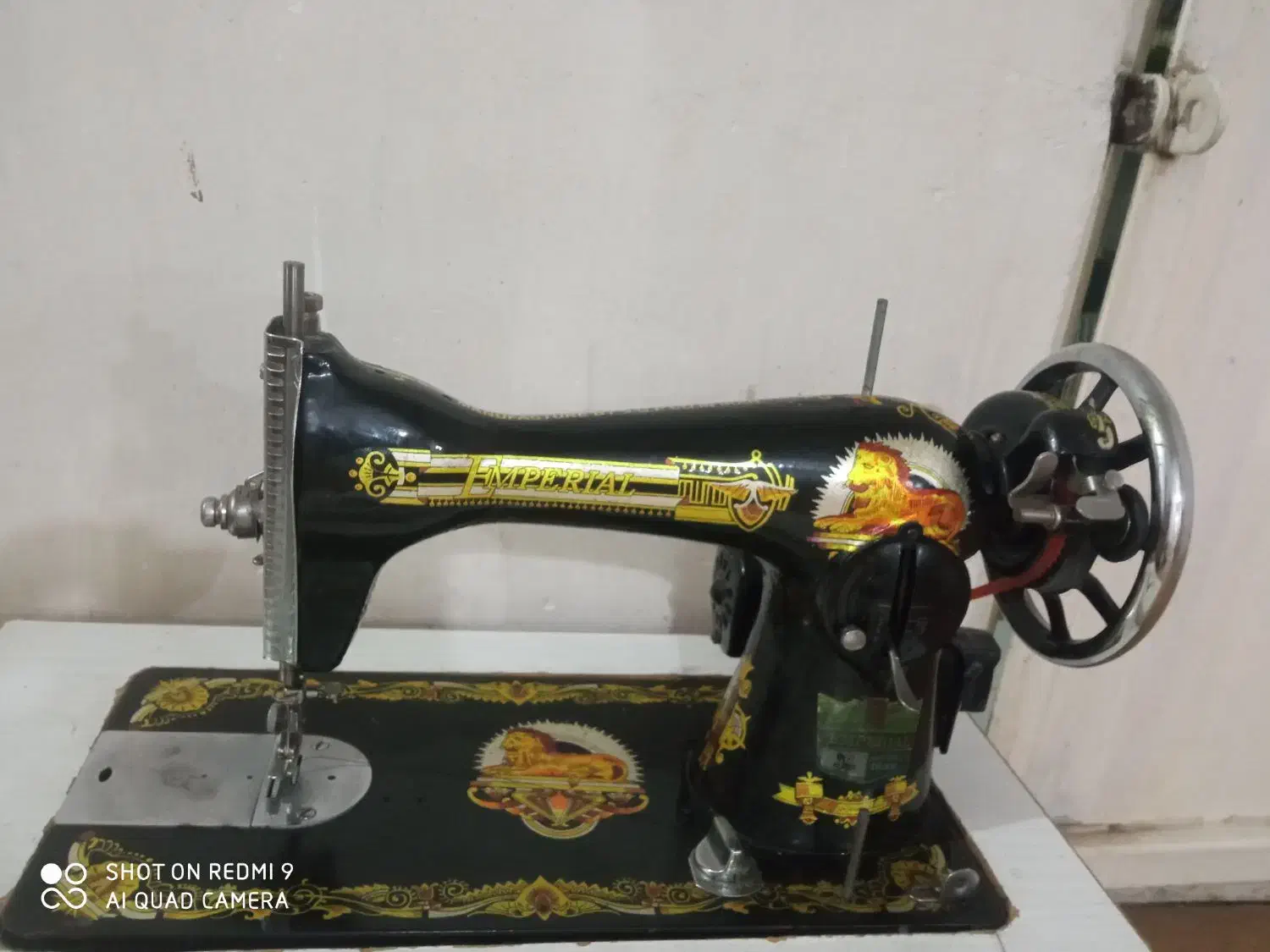 چرخ خیاطی قدیمی|چرخ خیاطی و ریسندگی|بندر گناوه, |دیوار