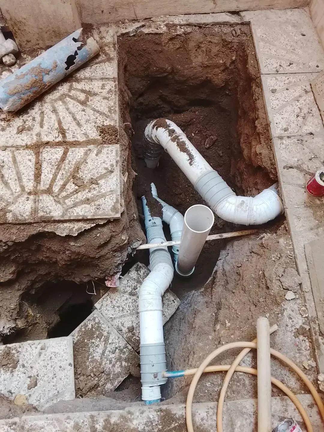 وصل طرح اگو لوله کشی آب فاضلاب تخریب ساختمان|خدمات پیشه و مهارت|مشهد, طلاب|دیوار
