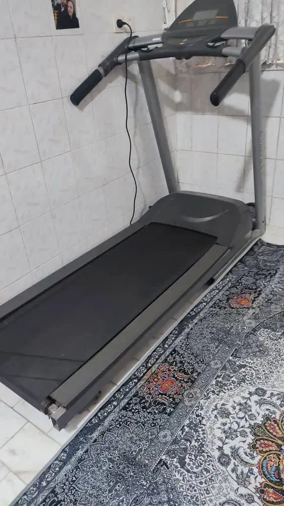 تردمیل باشگاهی با تحمل وزن ۱۳۵ کیلوگرم|تجهیزات ورزشی|یزد, |دیوار