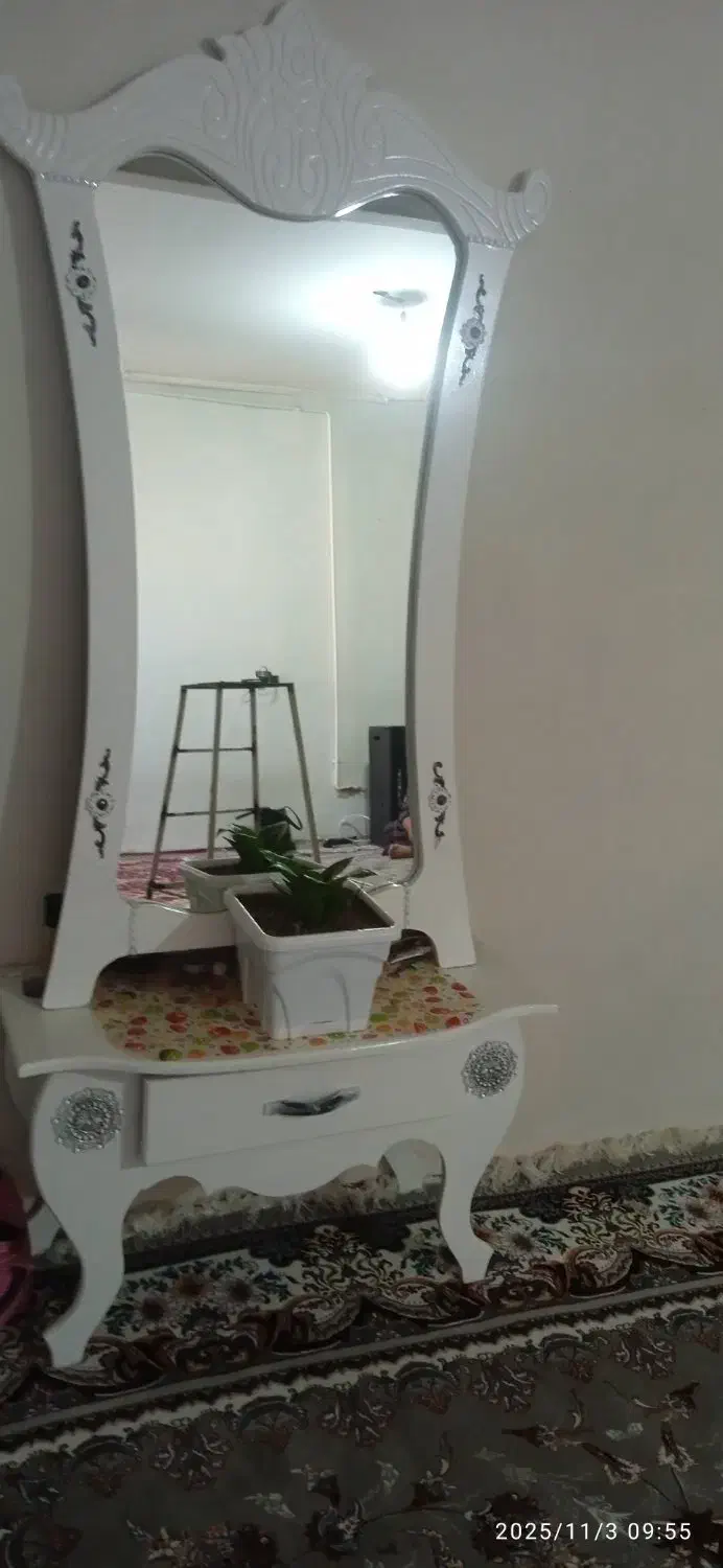 اینه تمیز|بوفه، ویترین، کنسول|نهاوند, |دیوار