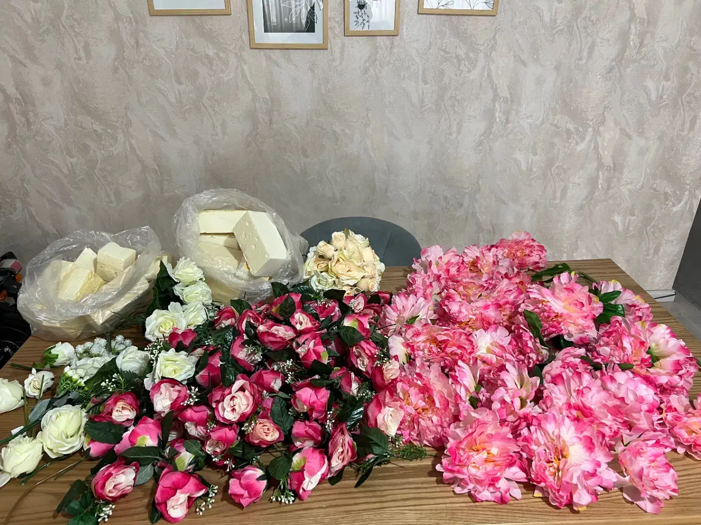 گل مصنوعی برای تزیین ماشین و جایگاه عروسی|گل مصنوعی|اردبیل, |دیوار