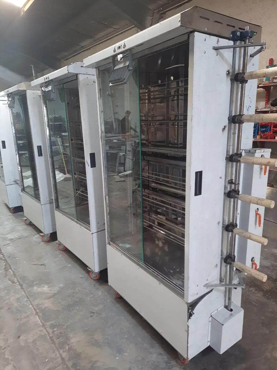 فر ریلی پیتزا سرخ کن تاپینگ جوجه گردان دیسپلی|کافی‌شاپ و رستوران|اهواز, چهارصد دستگاه|دیوار