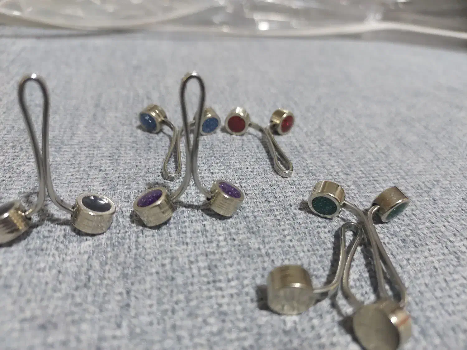 گیره روسری استیل بسیار محکم|زیورآلات و اکسسوری|شاهین‌شهر, عطار|دیوار