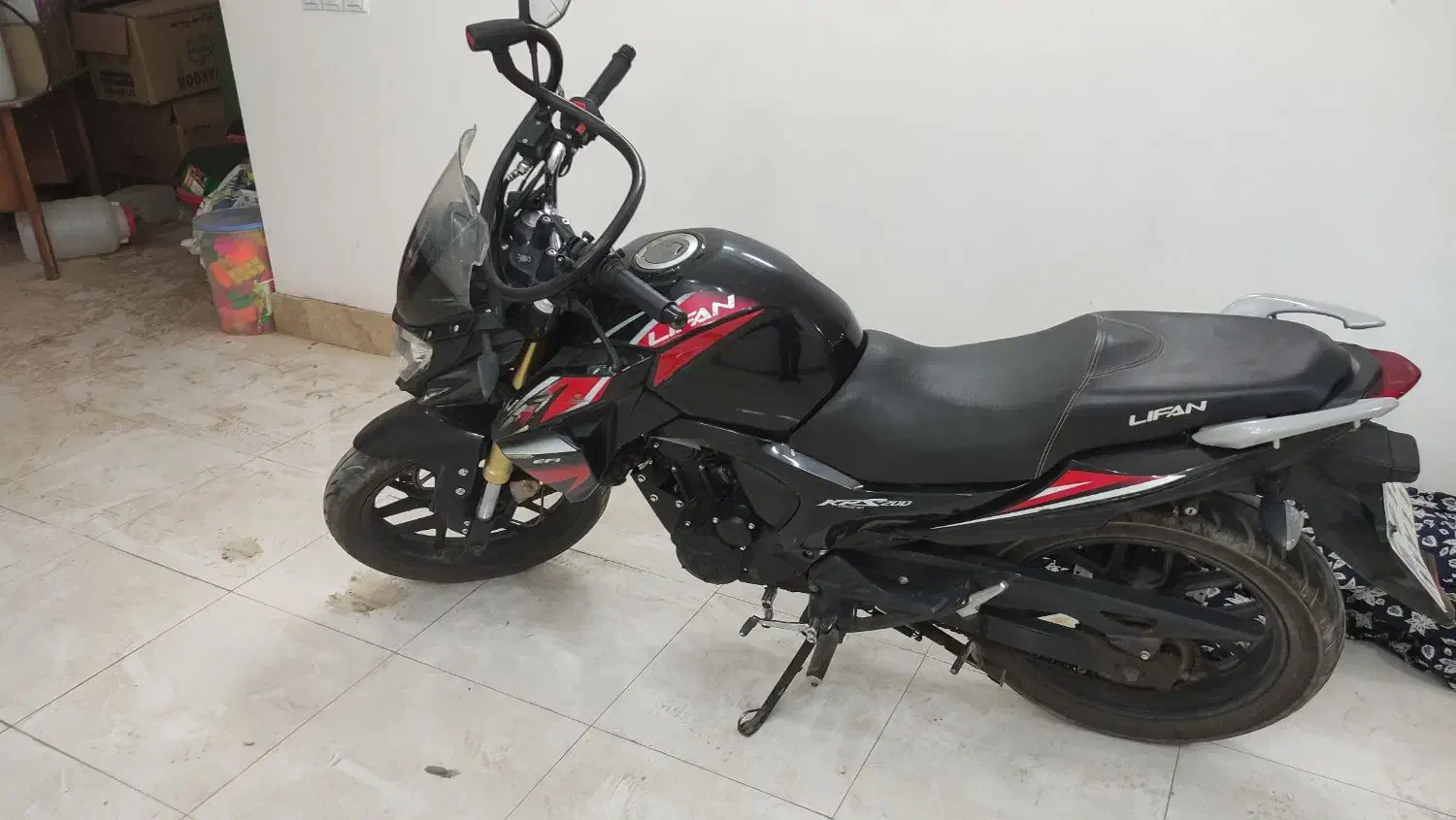 موتور ۲۰۰سی سی لیفان|موتورسیکلت|قم, چهل درخت‎|دیوار