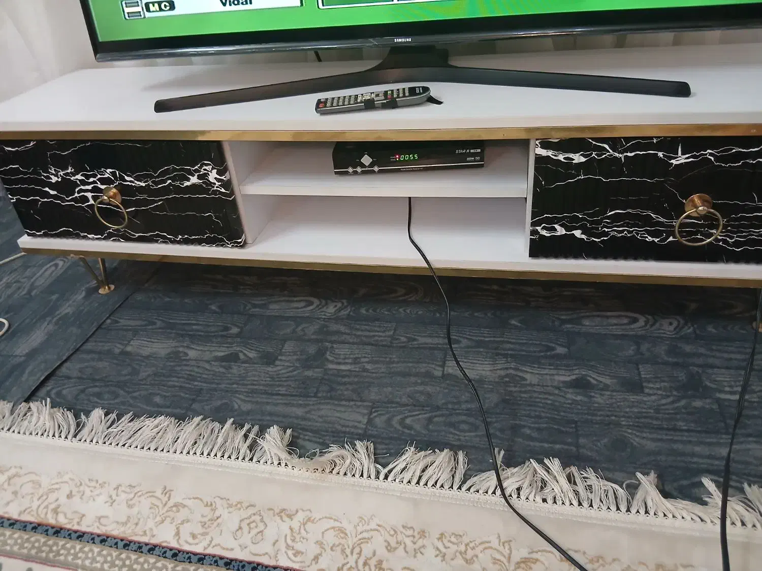 میز تی وی|میز تلویزیون|بروجرد, |دیوار