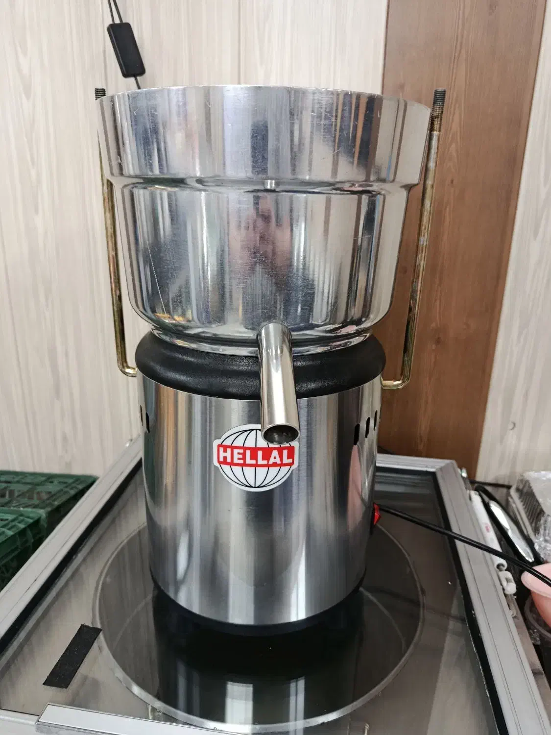 آبمیوه گیری هلال|آبمیوه‌گیر و آب‌مرکبات‌گیر|تهران, افسریه جنوبی|دیوار