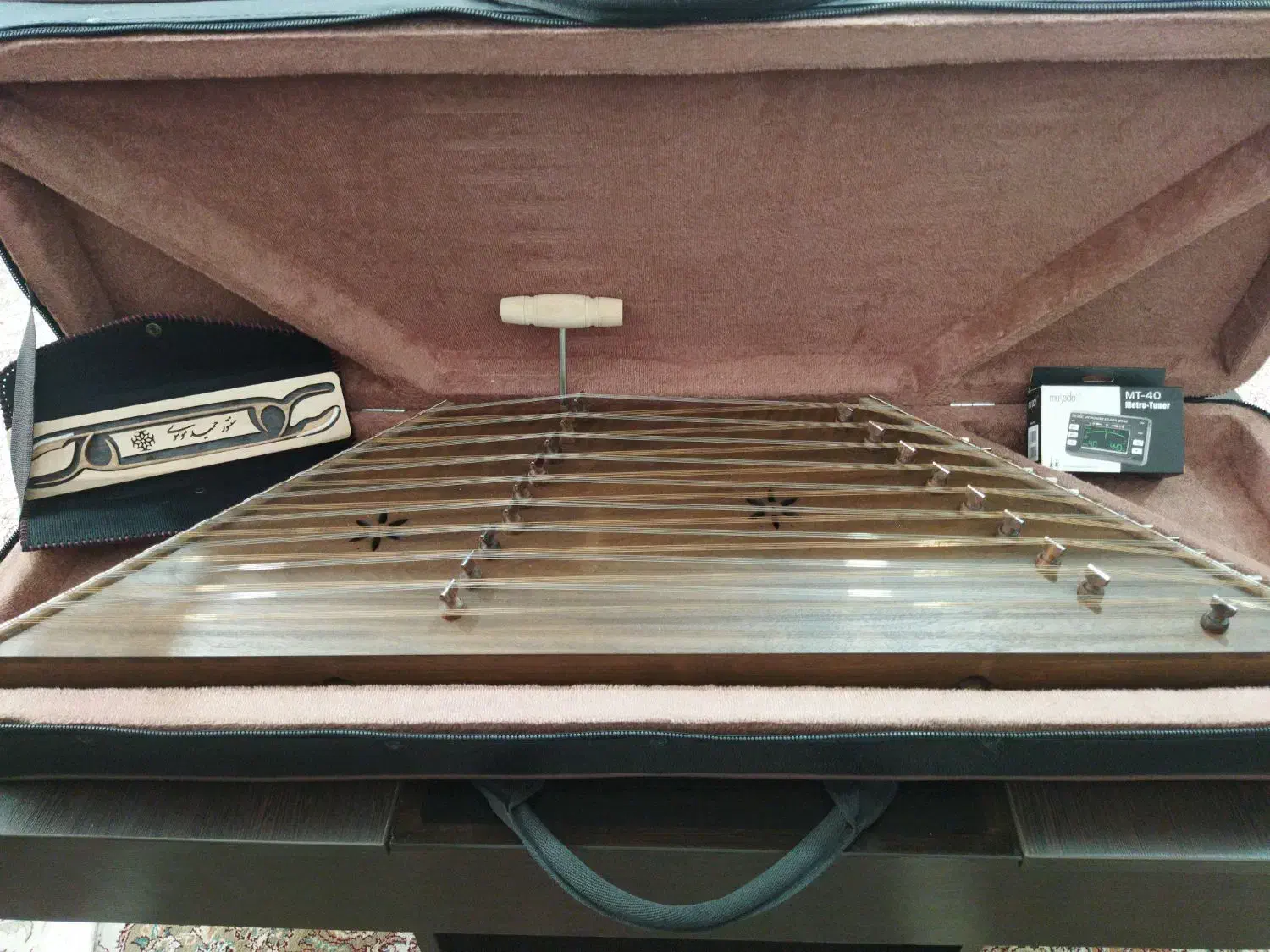 سنتور دو مهره حمید موسوی|سازهای سنتی|سنندج, |دیوار