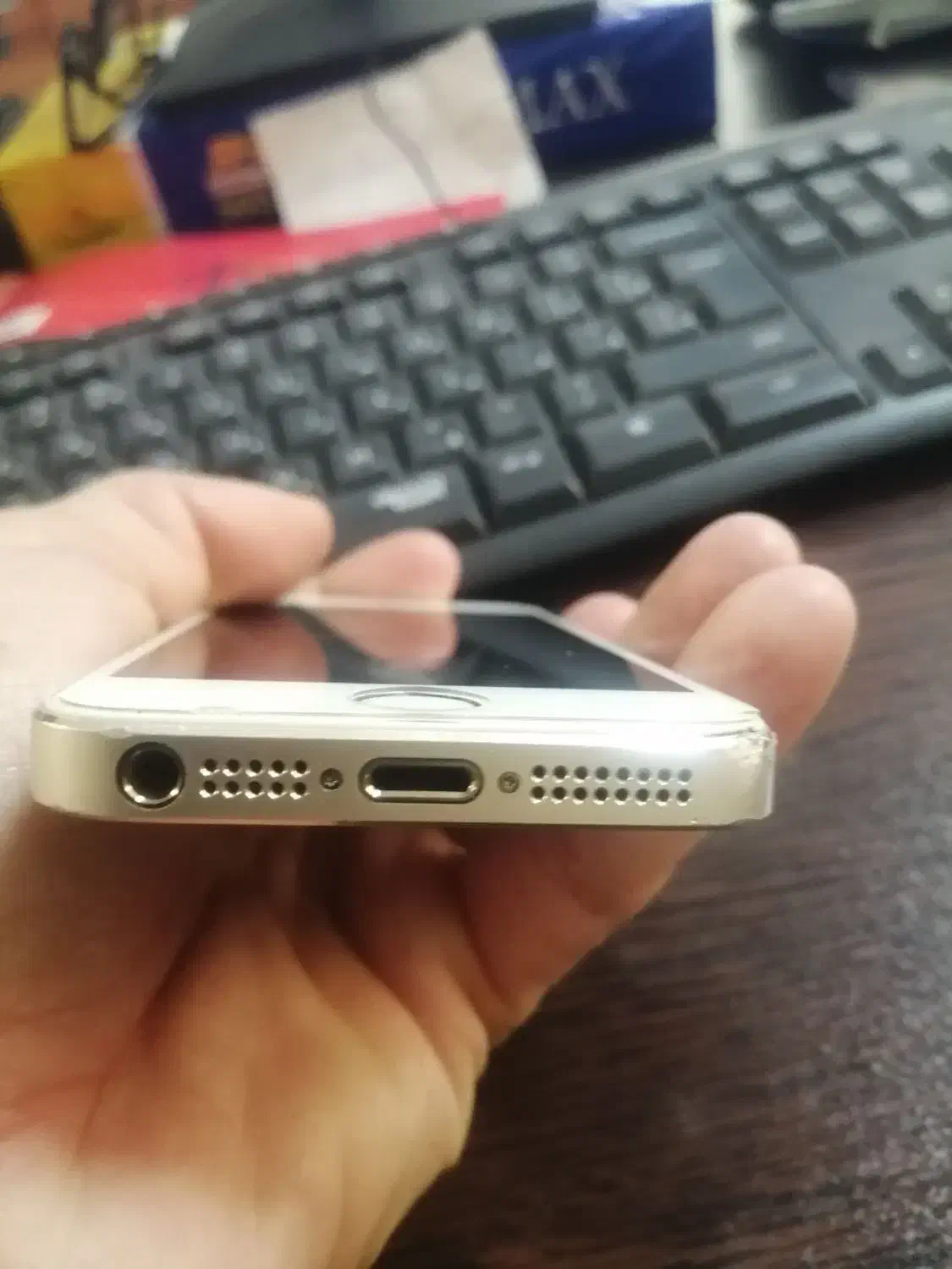 آیفون تمیز بدون هیچ گونه ایرادی|موبایل|تهران, شیراز|دیوار