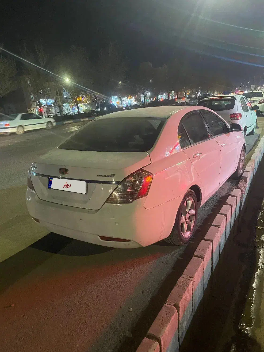 جیلی۲۰۱۳|خودرو سواری و وانت|تربتحیدریه, کلاته توکلی|دیوار