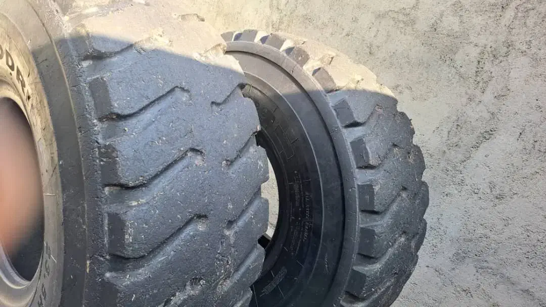 لاستیک لودر ۲۳/۵ ۲۵|ماشین‌آلات صنعتی|رباط‌کریم, رباط‌کریم|دیوار