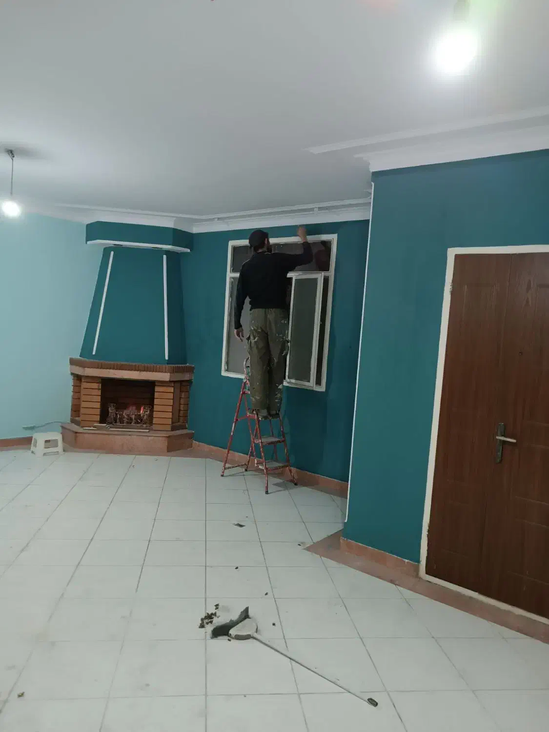 نقاش نقاشی ساختمان وگچ کاری|خدمات پیشه و مهارت|تهران, سردارجنگل|دیوار