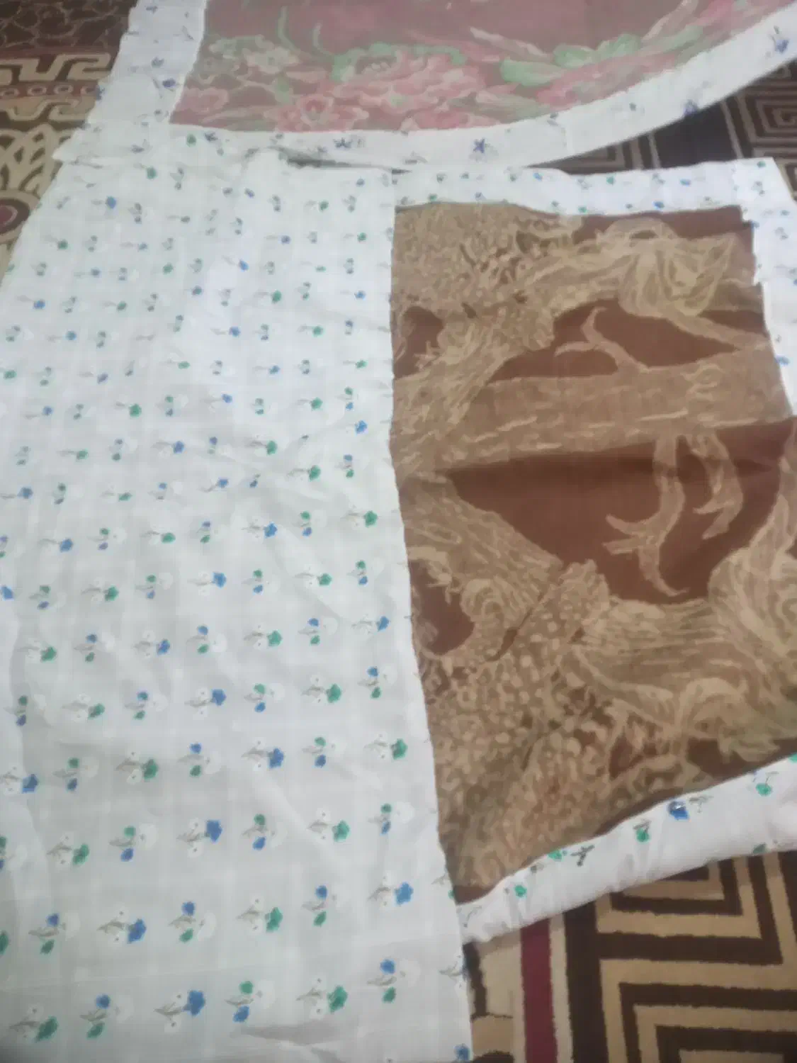 فروش پتو دست دوم|رختخواب، بالش، پتو|شاهین‌شهر, حاجی آباد|دیوار