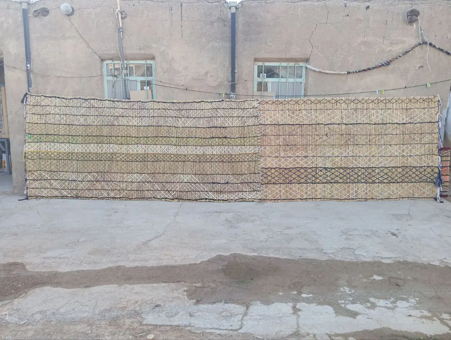 دو عدد چیت|گلیم، جاجیم، گبه|کوهدشت, |دیوار