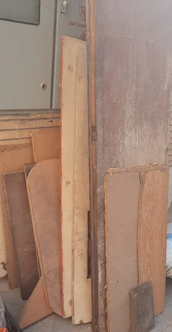 مقداری چوب و تخته|حراج|اصفهان, جلفا|دیوار