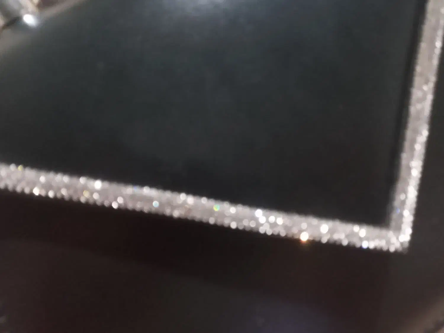 مدارک پیداه شده|اشیا|میناب, |دیوار