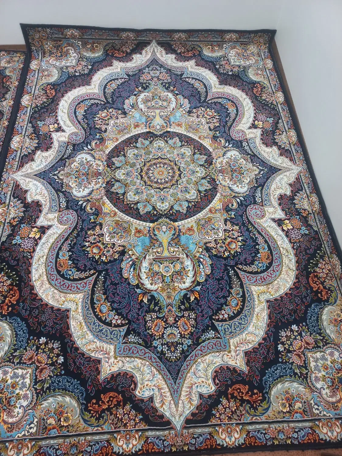 فرش و کناره ۱۰۰۰ شانه در حد نو|فرش|رباطکریم, نصیرشهر|دیوار