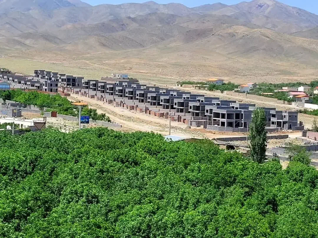 ۱۰۰۰مترزمین دربهترین منطقه ییلاقی واعیان نشین ساوه|فروش خانه و ویلا|تهران, بهداشت|دیوار