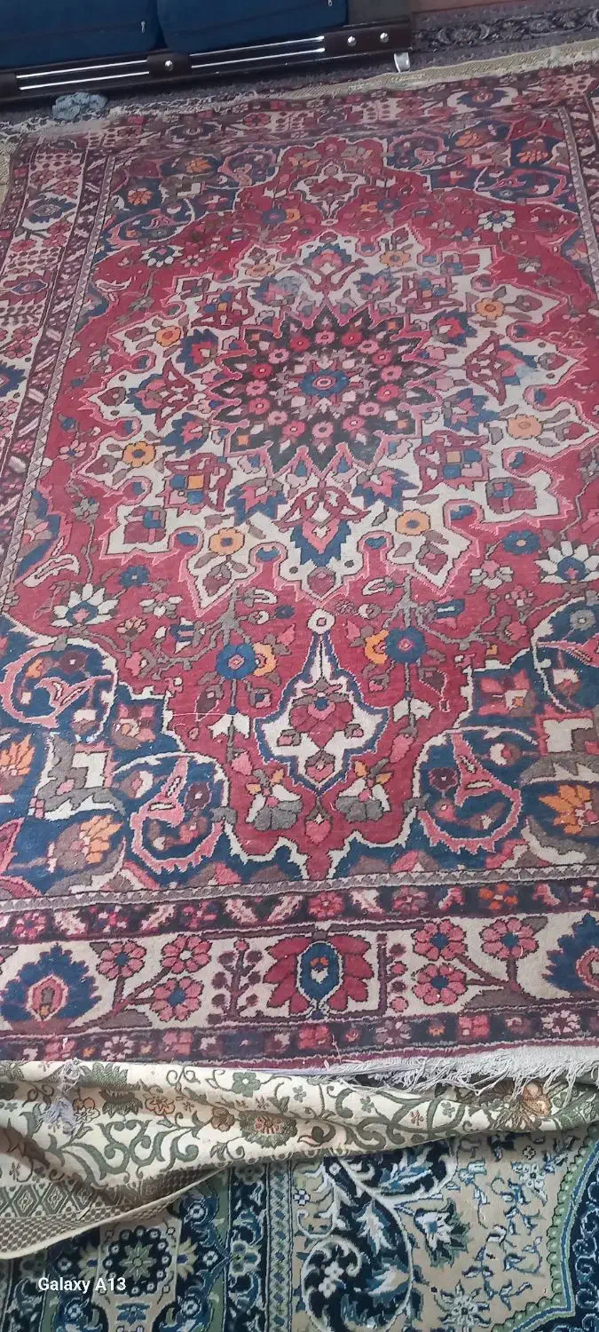 فرش دستباف قدمت دار|فرش|اصفهان, همتآباد|دیوار