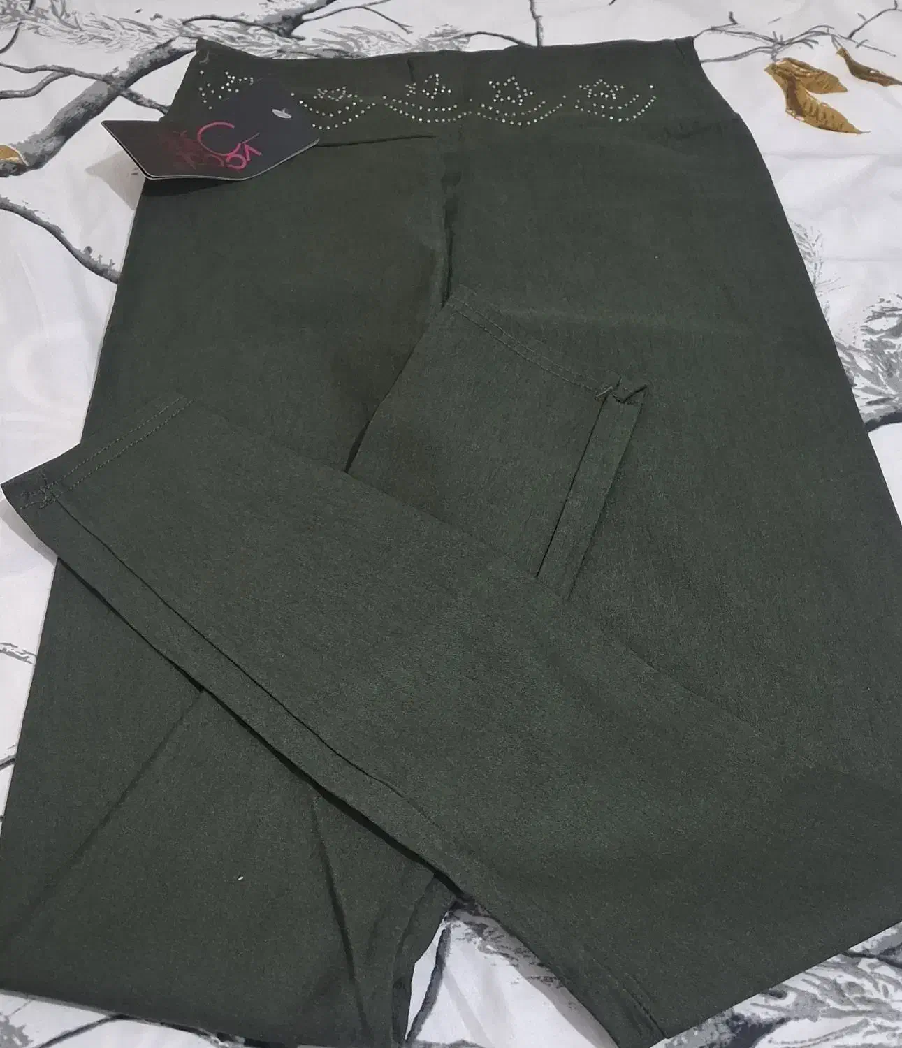 ست کلاه و شال گردنی|لباس|اصفهان, شیخ طوسی|دیوار