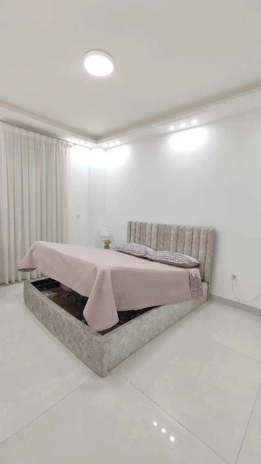 تخت خواب+ پا تختی + تشک رویال|تخت و سرویس خواب|بدره, |دیوار