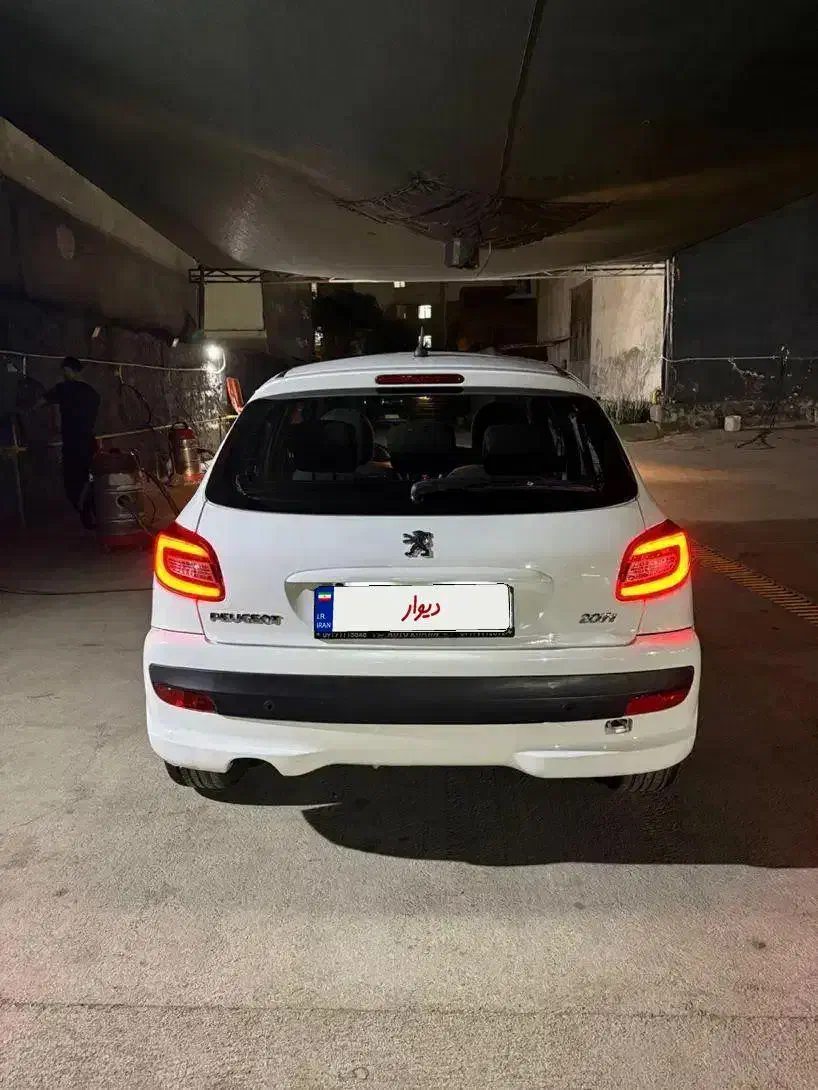 207پانا تمام فابریک تک برگ سند|خودرو سواری و وانت|شیراز, معالی‌آباد|دیوار