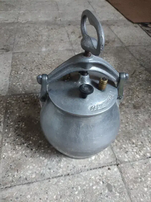 زود پز|ظروف پخت‌وپز|بروجرد, |دیوار