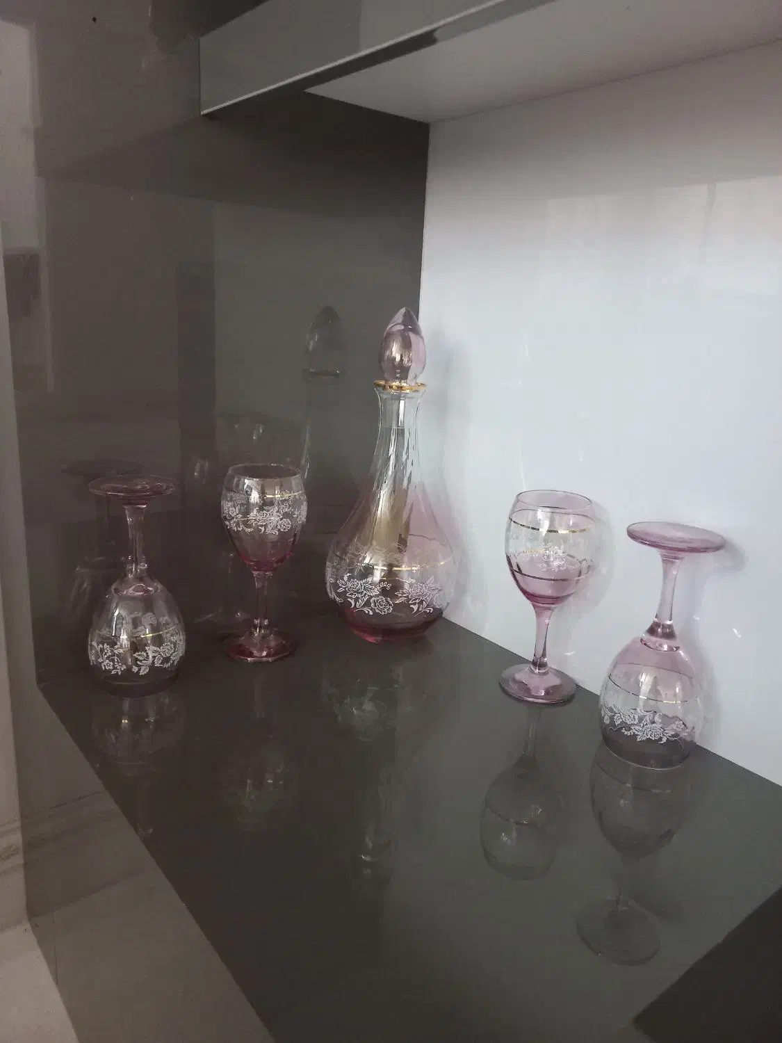 تنگ و 4جام|ظروف سرو و پذیرایی|قم, شهر قائم|دیوار