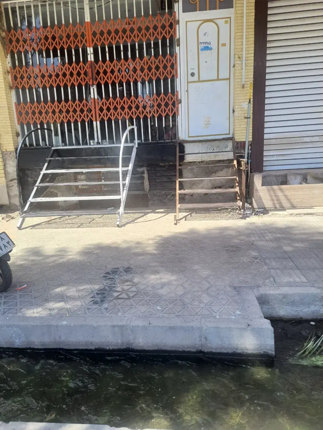 مغازه روبروی پیتزا البرزبلوار امام|اجارهٔ مغازه و غرفه|بم, |دیوار