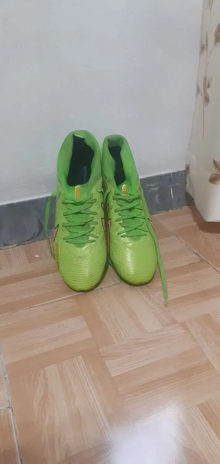 استوک فوتبال سبز|کفش و لباس بچه|رشت, حمیدیان|دیوار