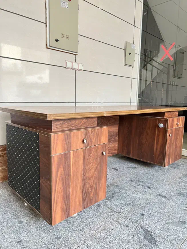 فروش فوری- میز اداری شیک- قیمت استثنایی|دفتر کار|شاهین‌شهر, شهرک ردانی پور|دیوار