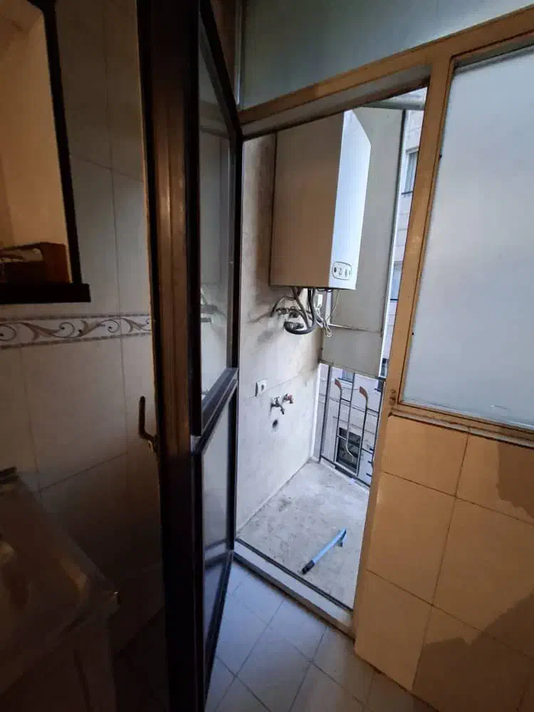 ۴۰متر استادمعین دامپزشکی. ۳عدد تکواحدی