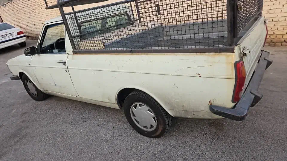 پیکان وانت|خودرو سواری و وانت|صومعه‌سرا, |دیوار