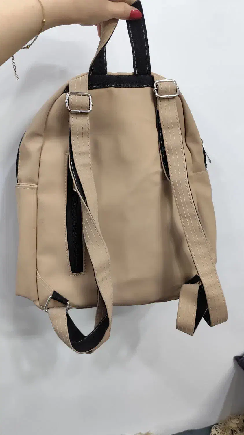 کیف و کوله|کیف، کفش، کمربند|قم, بنیاد|دیوار