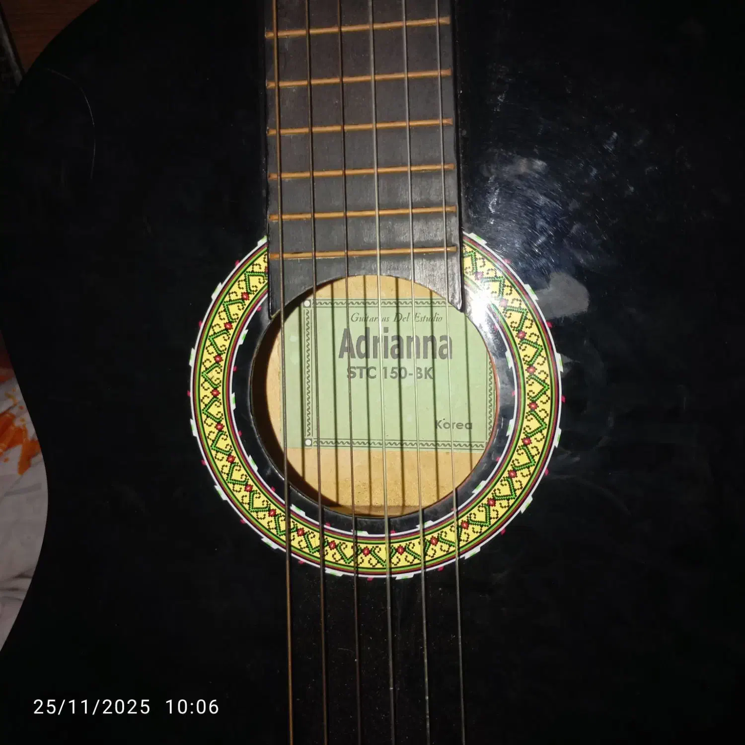 گیتار Adrnna|گیتار، بیس، امپلیفایر|تاتار علیا, |دیوار