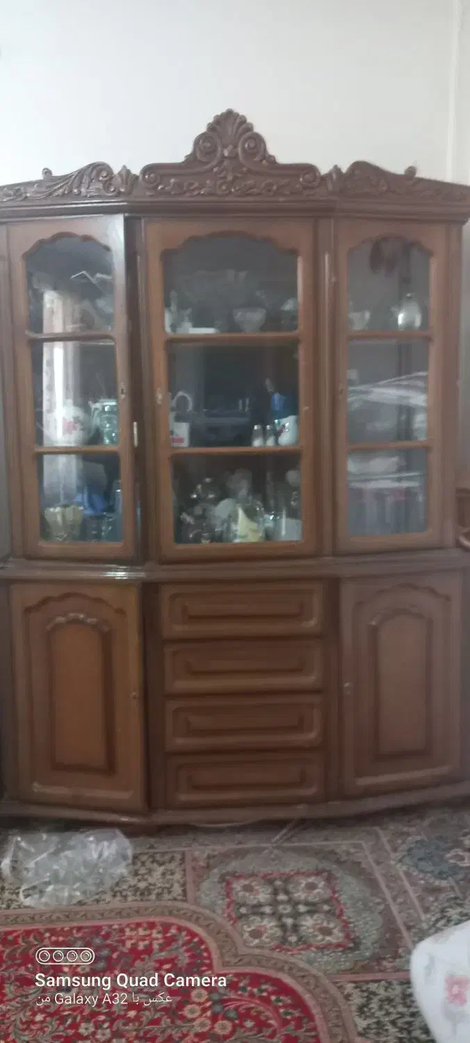 فروش یک عدد بوفه در حد نو|بوفه، ویترین، کنسول|خمین, |دیوار
