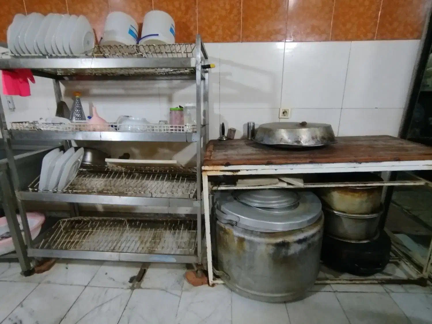 فروش کلیه وسایل و تجهیزات کامل یکجا یا تکی|کافیشاپ و رستوران|مشگین شهر, |دیوار