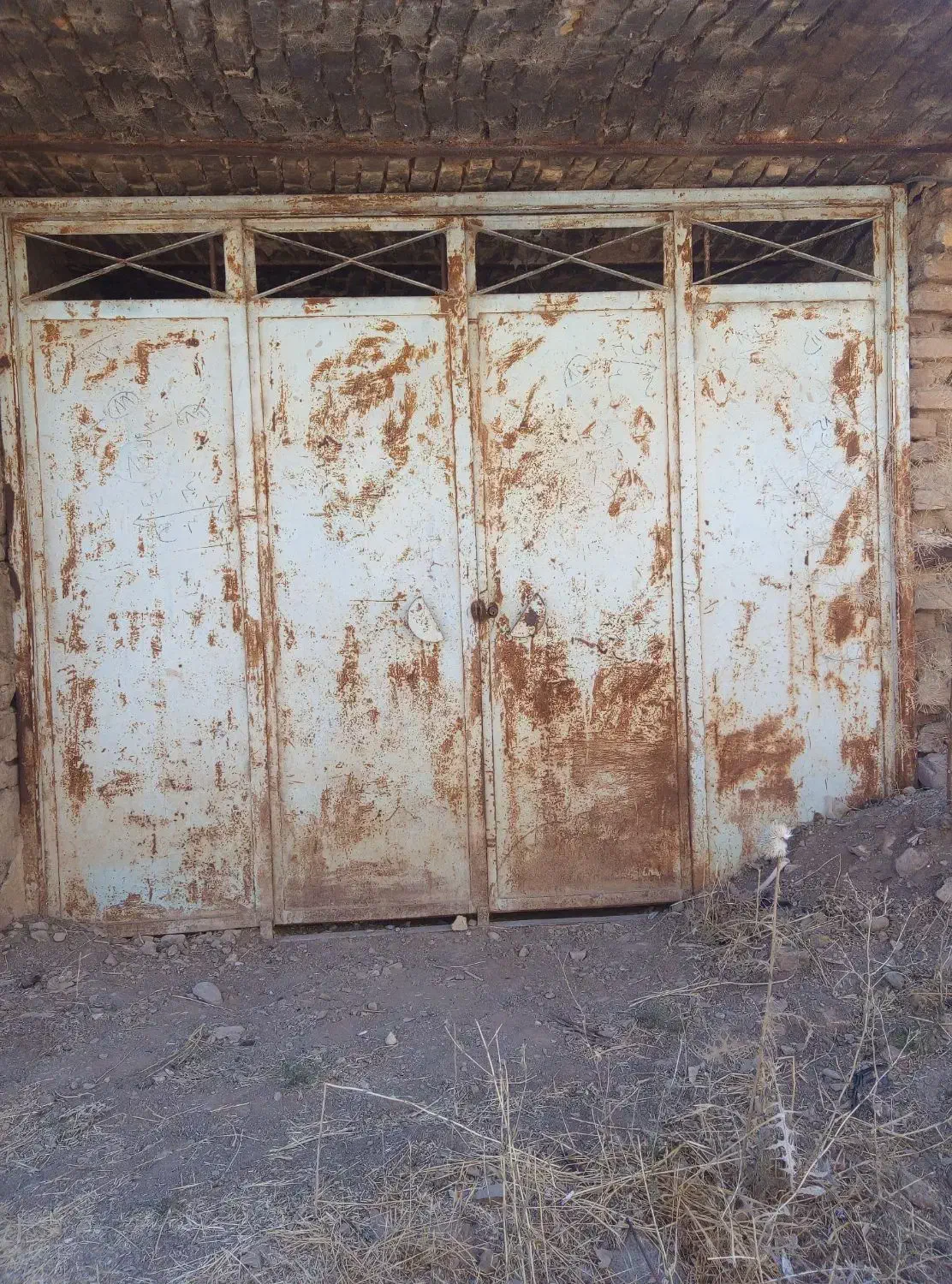 در آهنی|مصالح و تجهیزات ساختمان|شازند, |دیوار