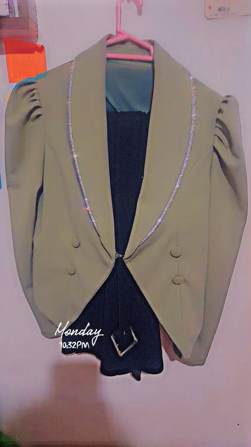 لباس زنانه دخترانه|لباس|شیروان (خراسان), |دیوار