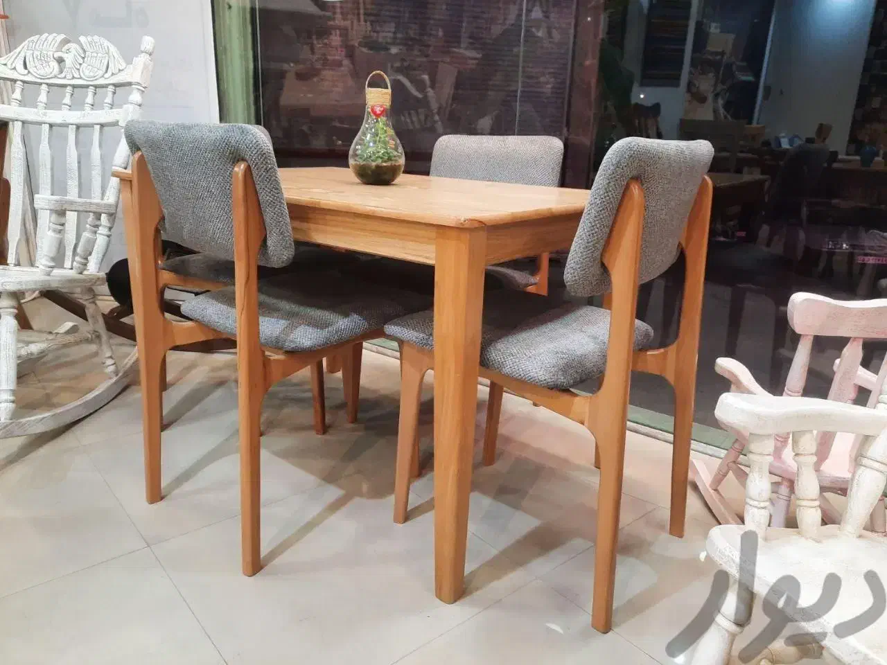 میز غذاخوری و میز آشپزخانه در پرند|میز و صندلی غذاخوری|رباط‌کریم, شهرک صنعتی پرند|دیوار